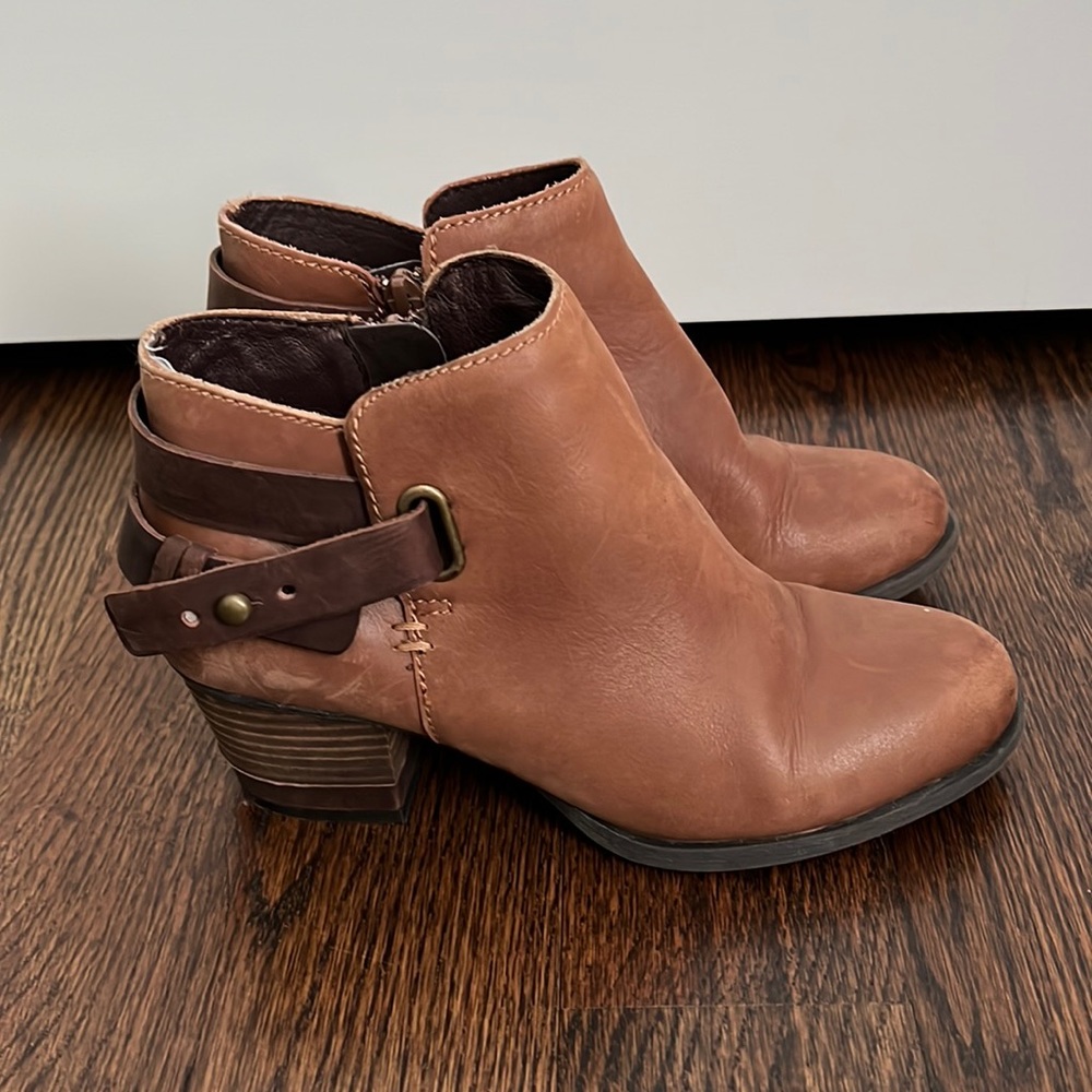 Ankle booties size 6